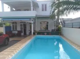 House/ Private Pool , wifi, jacuzzi/spa ,security alarm, canal+ near sea