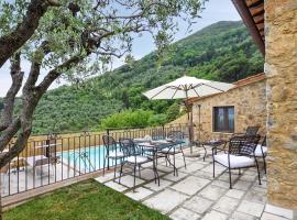 Gorgeous Home In Greppolungo, hotel en Camaiore
