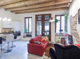 Residenza Principe Amedeo City Center free parking, hotel in Verona
