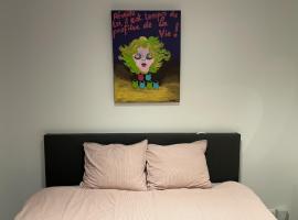 Studio Just For 2, hotel em Ostend