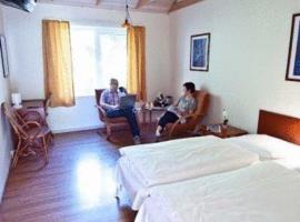 Fårup Skovhus, hotel v destinaci Saltum