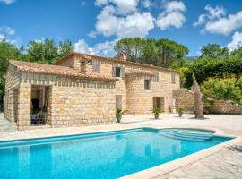 BASTIDE PROVENÇALE PROCHE CANNES, hotel v destinaci Peymeinade