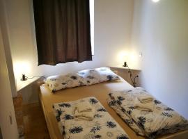 Apartma Caprivi Zavod za razvoj turizma Kočevski rog, smeštaj za odmor u gradu Kočevje