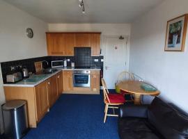 Stylish, comfortable apartment with balcony, hotel din apropiere 
 de Marsh Mills, Plymouth