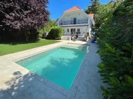 5 bedroom villa very close to Balaton