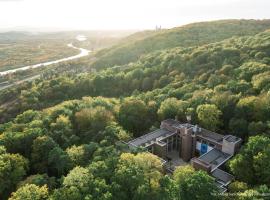 Forest Hotel, hotel in zona Aeroporto Internazionale di Cracovia-Balice-Giovanni Paolo II - KRK, Cracovia