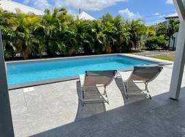 Gîtes de Corneille, Bungalow Sweet Mango, bungalow em Le Moule