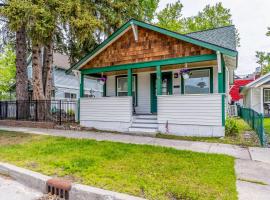Pinecone Cottage, hotel in Whitefish