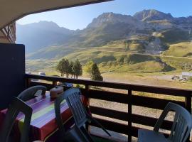 La Mongie, Studio pieds des pistes, parking intérieur privé โรงแรมในลามงจี