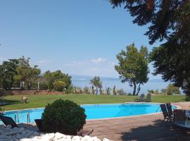 Castle on the edge of the sea, villa in Nea Potidaea