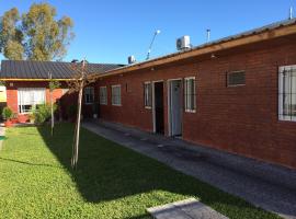 Ciudad de las Colinas, cabin in Victoria