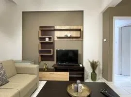 Vanilla - HappyHostGr - Downtown Apartment