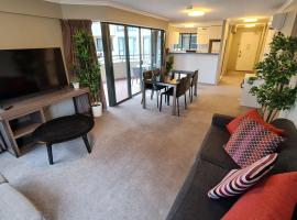 2BR 2Bath L4 Executive Apartment, in City Centre, hotel dengan jakuzi di Canberra