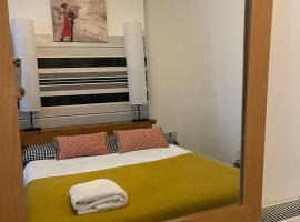 Golden Triangle Budget Rooms, hotel in Norwich