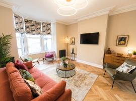 Maison Mouettes by Maison Parfaite - Luxury Suites with Abbey Views, apartment in Whitby