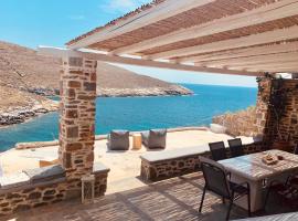 Kythnos Beach house, camera con cucina a Kithnos