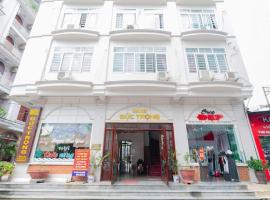 Nhà nghỉ Đức Trọng, hotel di Móng Cái