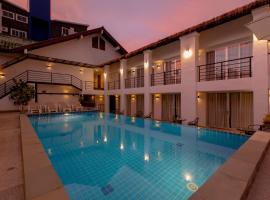 The Nest Resort Patong – hotel z basenem w mieście Ban Na Nai