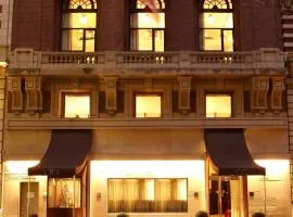 City Club Hotel