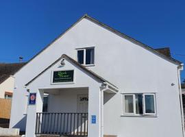 Hawk House, holiday rental in West Camel