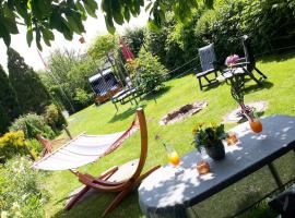 Privatzimmer mit Gemeinschaftsbad - Zur Fliegerbank in der Rhön, spa hotel in Burkardroth