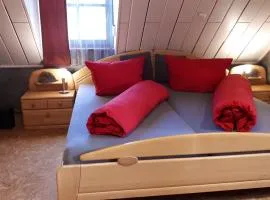 Privatzimmer mit Gemeinschaftsbad - Zur Fliegerbank in der Rhön