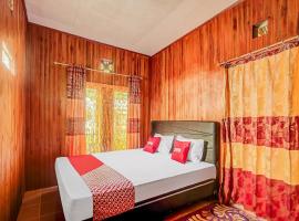 OYO Homes 91118 Homesstay Desa Wisata Budo, parkimisega hotell sihtkohas Kima