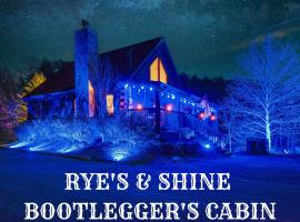 Ryes and Shine Bootlegger's Cabin! Hot Tub* Pool* Arcade* Billiards *EV * Pet Friendly, holiday park in Sevierville