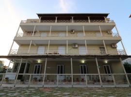 Neranxi Apartament, hotel en Himarë