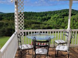 Mountain Retreat house to Relax and Enjoy, hotell i Lenoir