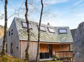 Stunning Home In Erfjord With Wifi: Erfjord şehrinde bir villa