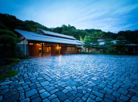 Sanyo-so, property with onsen in Izunokuni