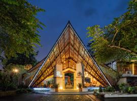 보고르에 위치한 주차 가능한 호텔 The Village Resort Bogor By Waringin Hospitality