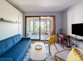 Beau Studio Véranda à deux pas de la mer - parking inclus