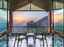 StayVista at Cecil Cottages 8BR with Hill view, BBQ, Bonfire at Kasauli