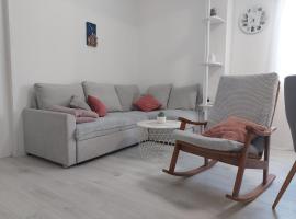 Apartman Nora, hôtel à Ubli