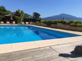 Loup Castel Boutique Hotel B&B, hôtel à Le Bar-sur-Loup