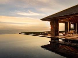 Paresa Resort Phuket - SHA Extra Plus, hotel con spa en Kamala Beach