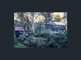 Walhalla Guesthouses, holiday home in Walhalla