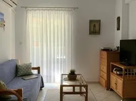 Nice homely 2-bedroom apartment close to the beach