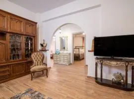 Vintage project house
