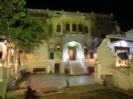 Hotel Radhika Haveli, Mandawa – hotel w mieście Mandawa