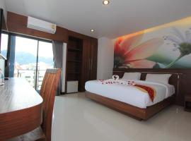 The Crystal Beach Hotel, Boutique-Hotel in Strand Patong