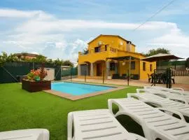 Amazing Home In Sils With 4 Bedrooms, Outdoor Swimming Pool And Wifi