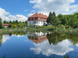 Jagdschloss lalendorf, hotel v destinaci Lalendorf