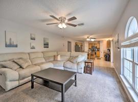 Haines City Home with Game Room, 20 Mi to Disney!, Ferienhaus in Haines City