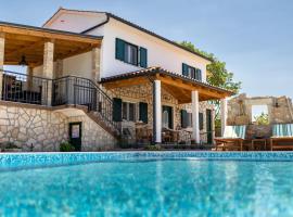 Villa AdAstra, holiday home in Malinska