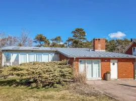 4 Bedroom Cozy Home In Träslövsläge