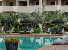 Bitzaro Palace Hotel, hotel near Zakynthos International Airport "Dionysios Solomos" - ZTH, Kalamaki