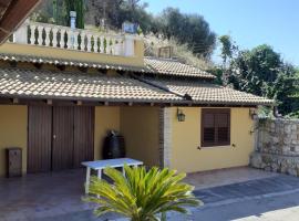 Casa vacanze Monterosso, nakvynės su pusryčiais namai mieste Ravanusa